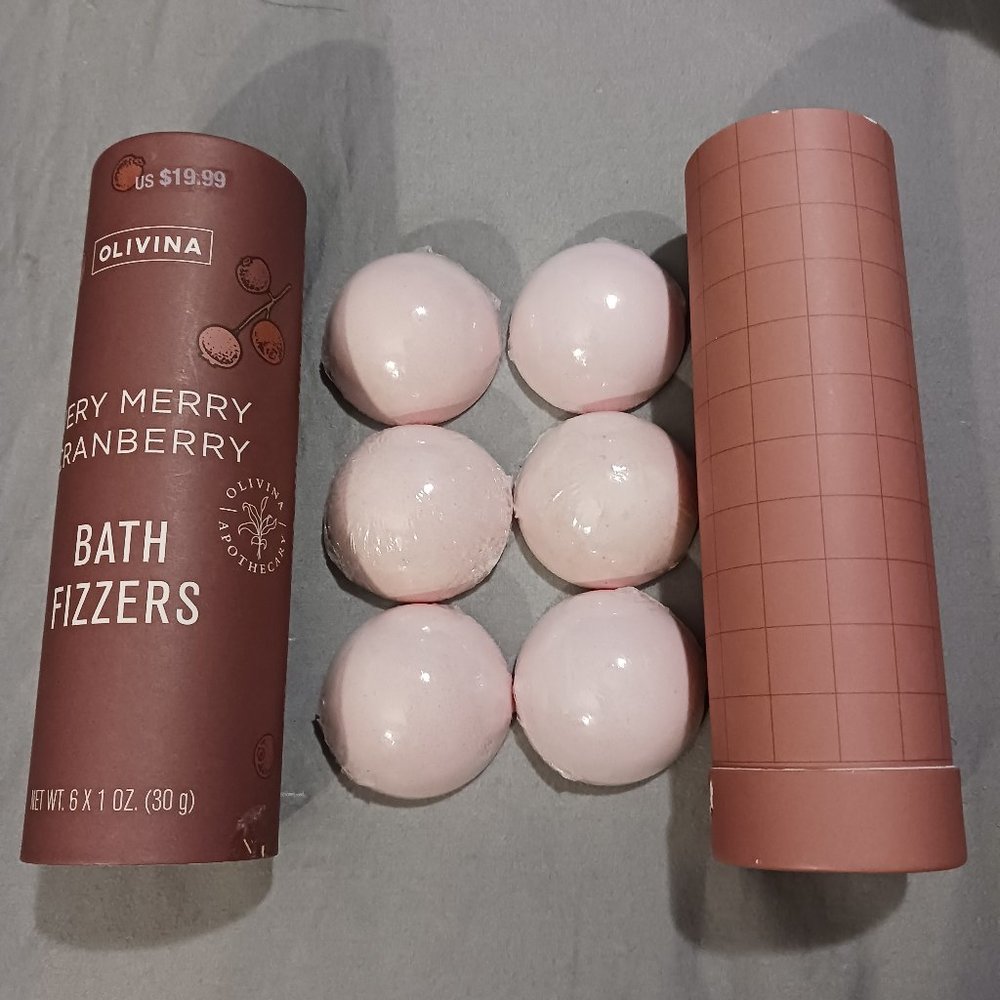 NWT!! OLIVINA Bath Fizzers (6)